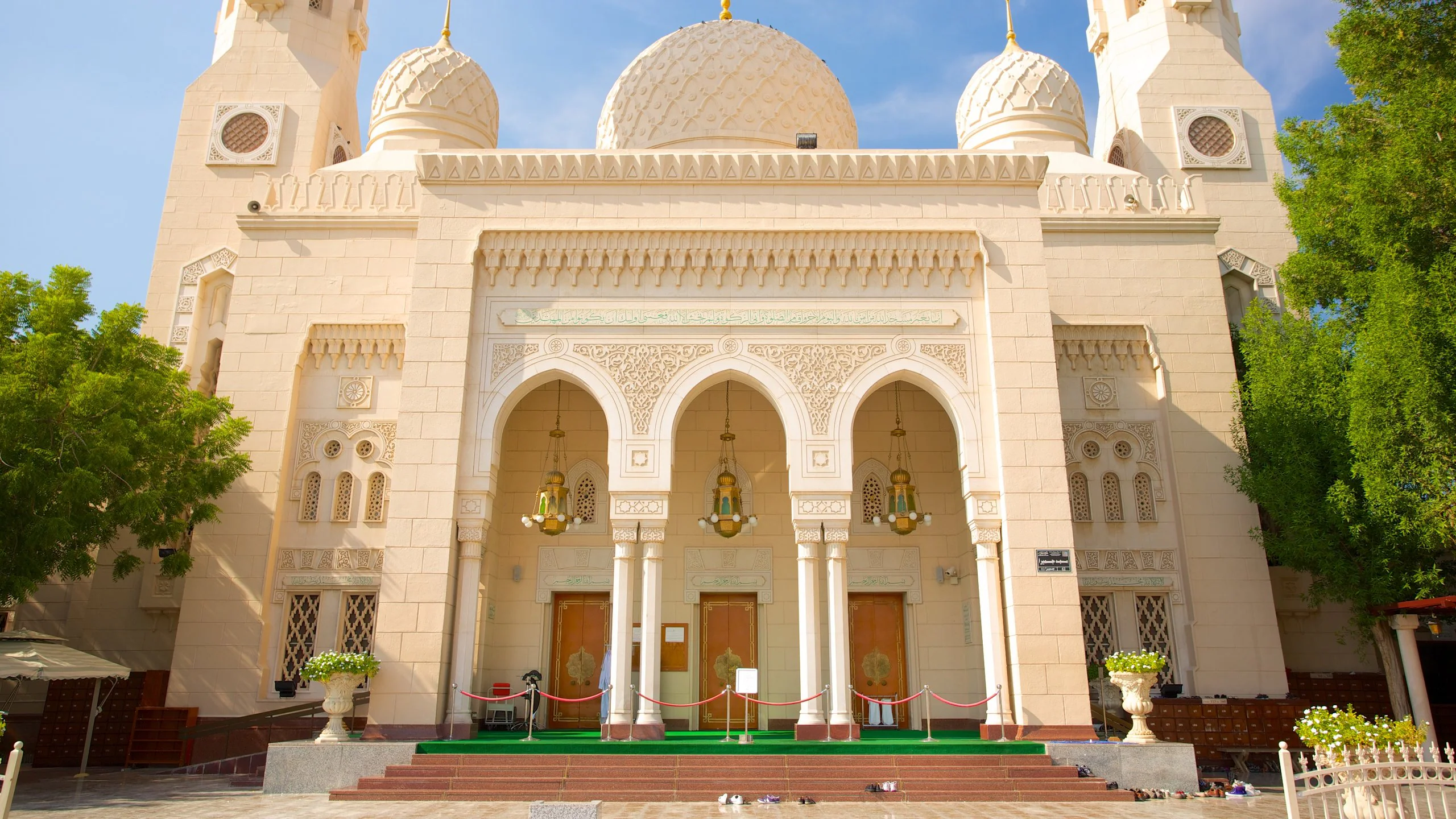 Jumeirah Mosque Tour